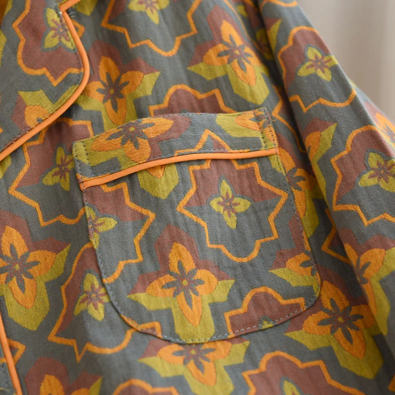 Loungewear-Set aus Baumwolle mit Rhombus-Blumenrevers
