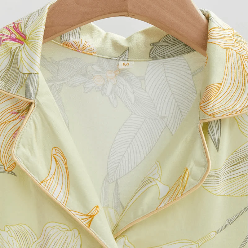 Atmungsaktive Loungewear mit V-Ausschnitt von Lily Flower