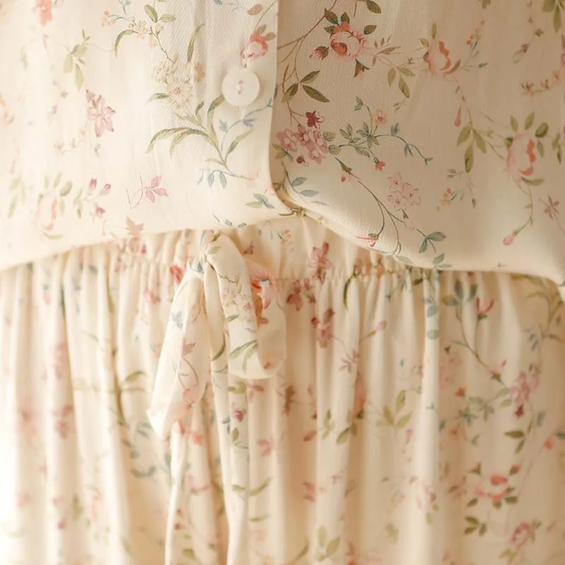 Ownkoti – Loungewear aus Satin mit Blumenmuster und V-Ausschnitt und langen Ärmeln