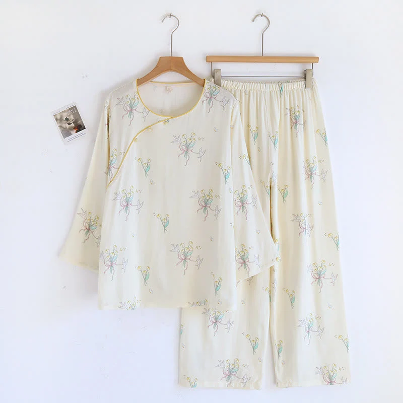 Atmungsaktives Pyjama-Set aus Bambusfaser mit Blumenmuster