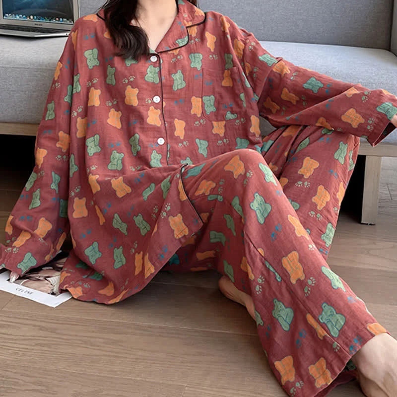 Loungewear-Set aus Baumwolle mit Revers und Bärenmotiv in Übergröße