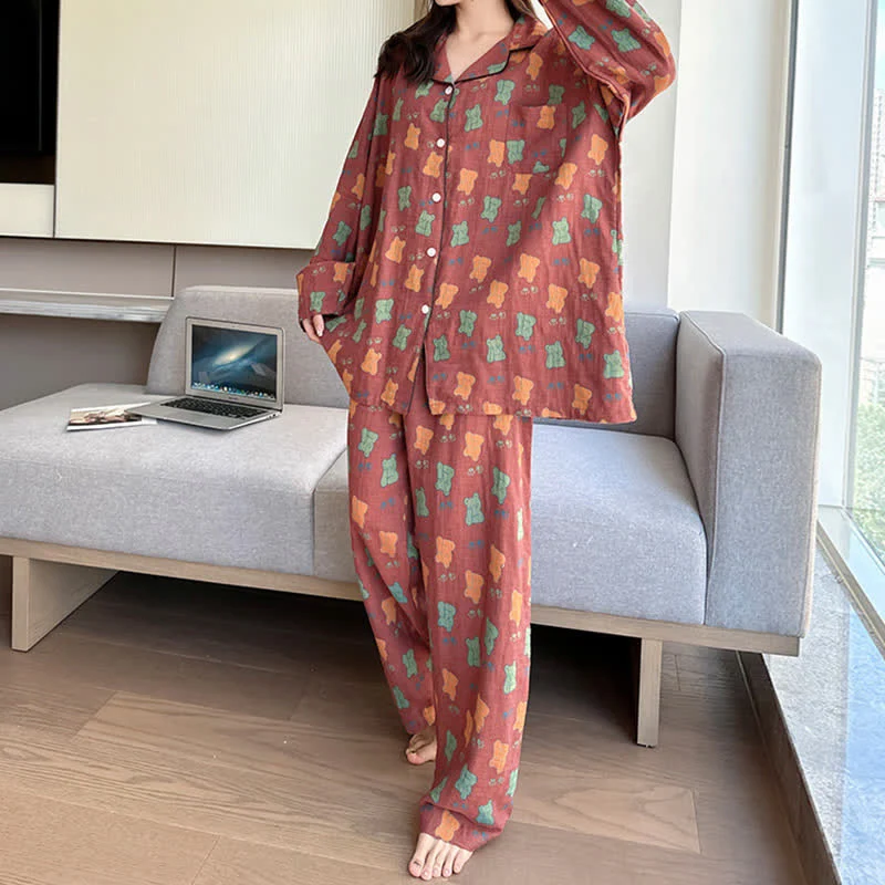 Loungewear-Set aus Baumwolle mit Revers und Bärenmotiv in Übergröße