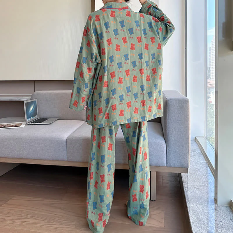 Loungewear-Set aus Baumwolle mit Revers und Bärenmotiv in Übergröße