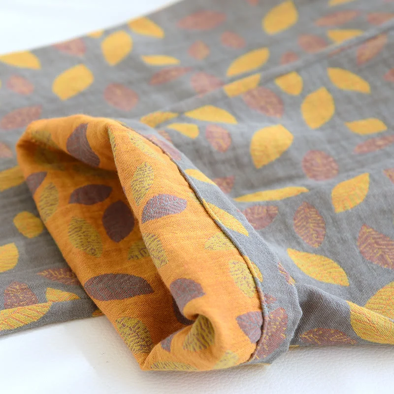 Loungewear-Set aus weicher Baumwolle mit Blattmuster